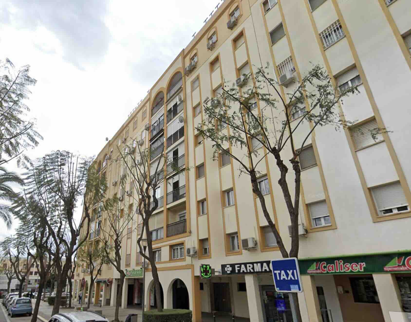 Piso- AV CONSTITUCION (LA) 9- ALCALA DE GUADAIRA (SEVILLA)