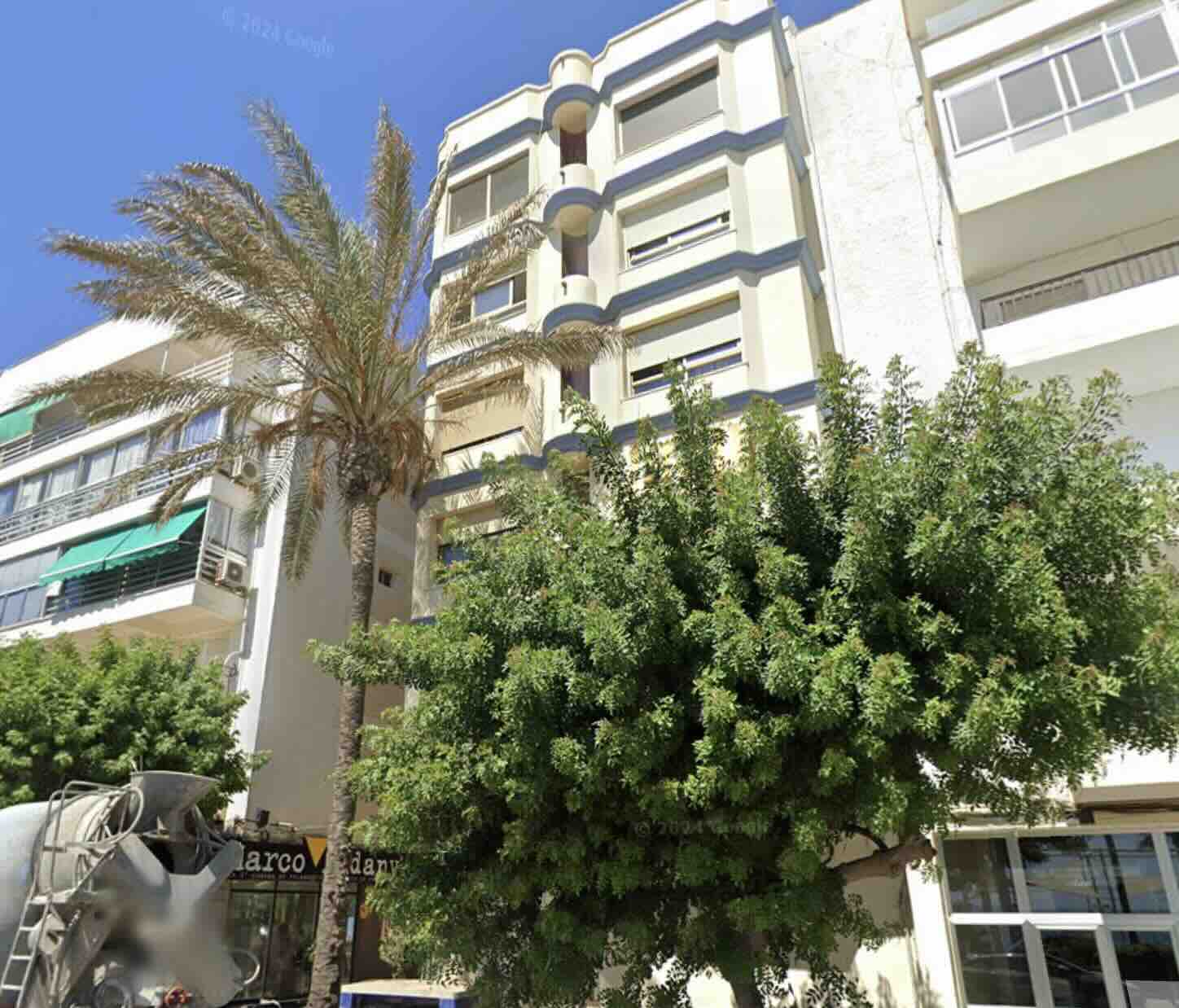 Inmueble en Avenida España 238 Estepona (Málaga)