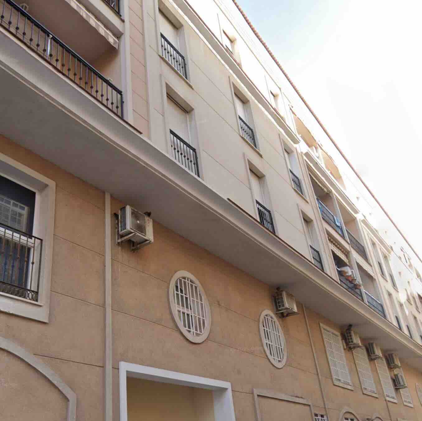 Piso-CL ENMEDIO 5 -EDF LOS NADALES RINCON DE LA VICTORIA (MÁLAGA)