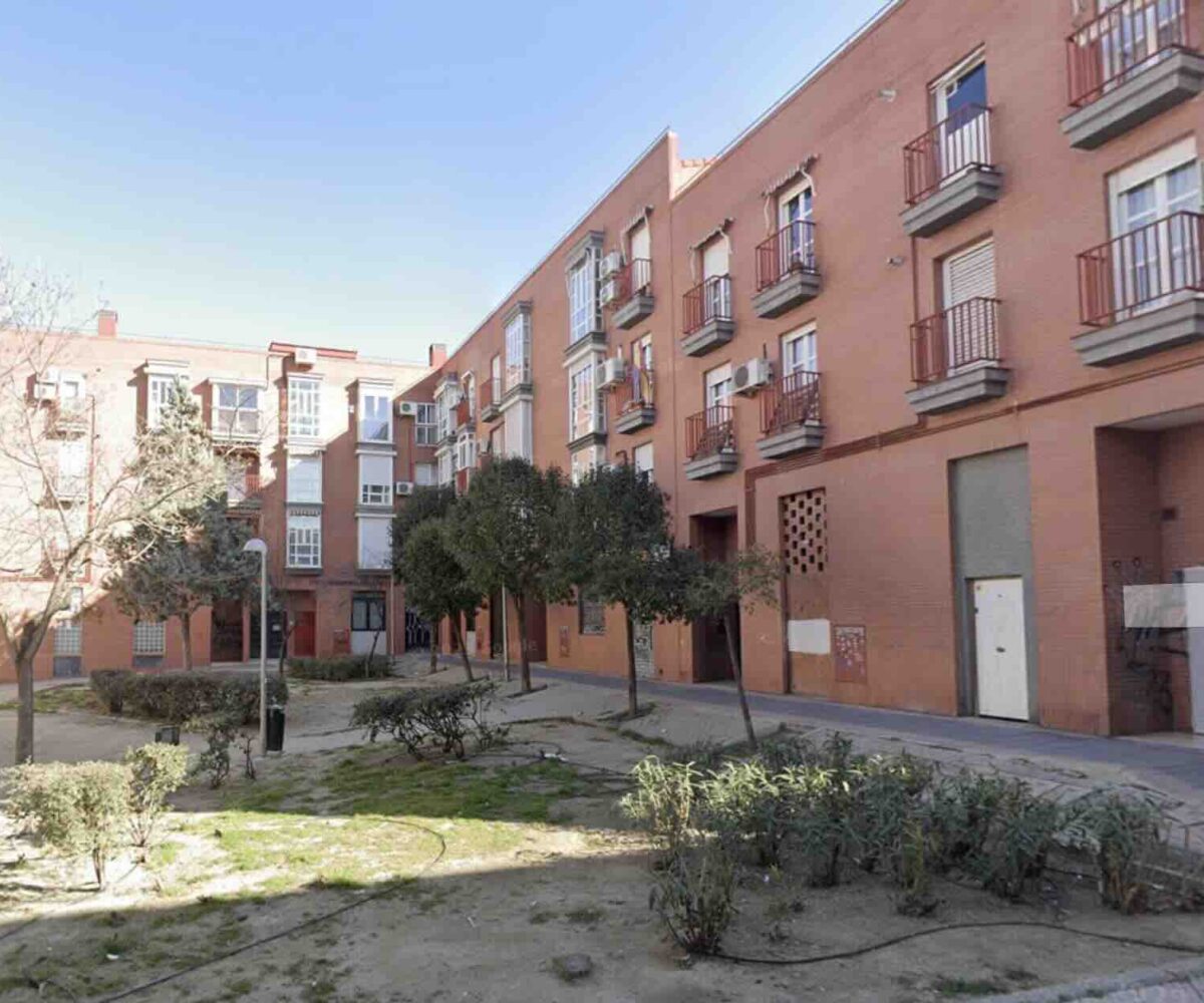 C. Altos de Cabrejas, 14